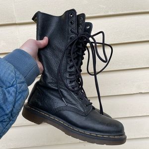 High ZipUp Dr. Martens